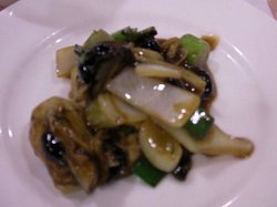 牡蠣と野菜の豆豉炒め